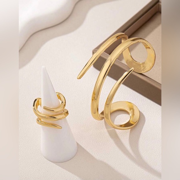 2pc Gold-Toned Geometric Line Minimalist Cuff Bracelet & Ring Set - Picture 2 of 7